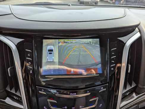 Used 2020 Cadillac Escalade Platinum AWD/4WD image 23