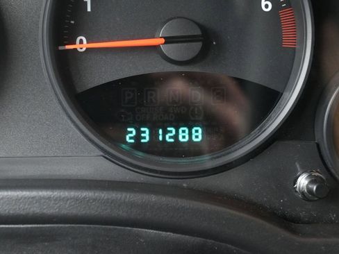 Used 2011 Jeep Compass 4WD image 37