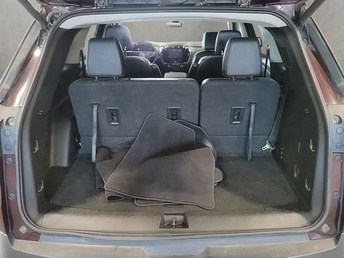 Used 2018 Chevrolet Traverse LT AWD/4WD image 5