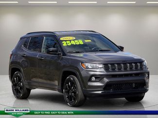 Used 2023 Jeep Compass Altitude w/ Convenience Group video 1