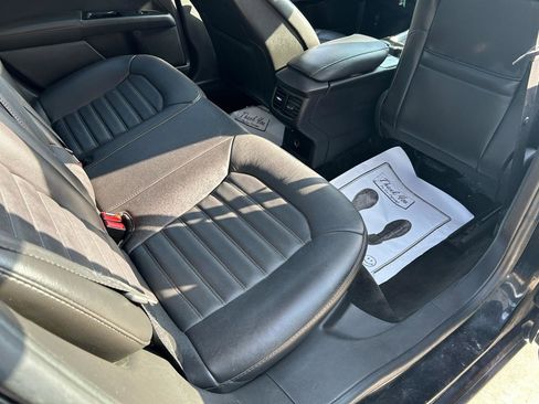 Used 2016 Ford Fusion SE w/ Equipment Group 202A image 11