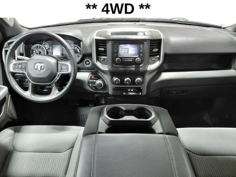 Used 2022 RAM 1500 Big Horn AWD/4WD image 6