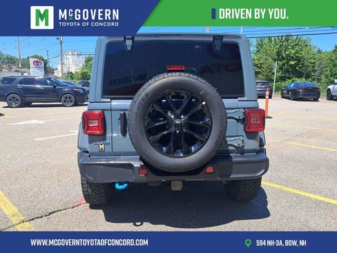 Used 2024 Jeep Wrangler Unlimited Sahara AWD/4WD image 6