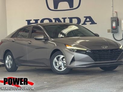 Used 2022 Hyundai Elantra SE