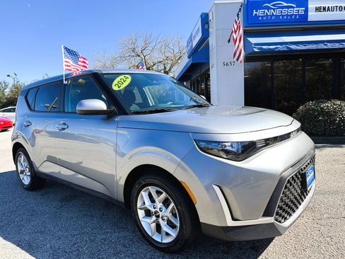 Used 2024 Kia Soul LX w/ Option Group 015 image 1