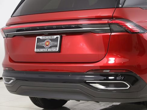 Used 2025 Lincoln Nautilus Premier image 50