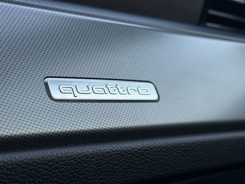 Used 2025 Audi Q3 2.0T Premium image 33