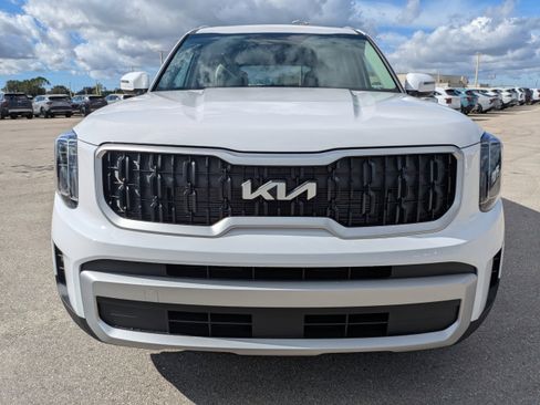 New 2025 Kia Telluride EX image 3