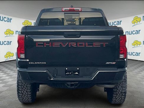 Used 2024 Chevrolet Colorado ZR2 w/ ZR2 Convenience Package III image 5
