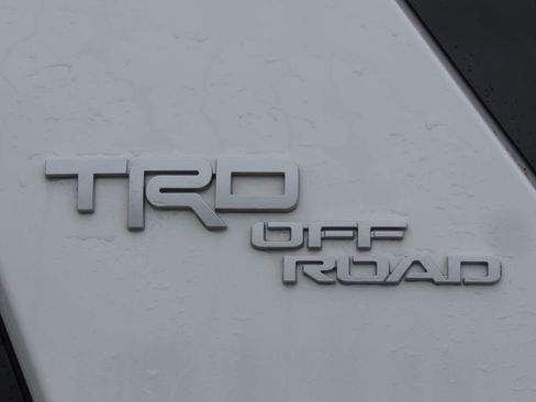 Certified 2023 Toyota 4Runner TRD Off-Road Premium w/ Off Road Premium Plus Package AWD/4WD image 8