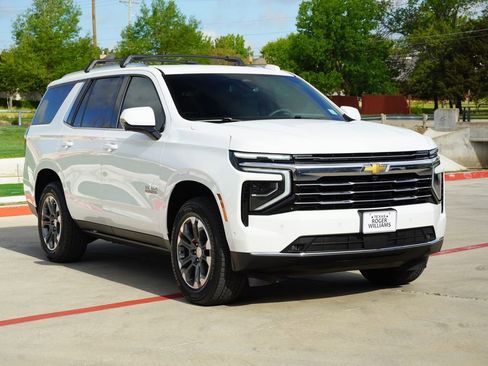 Used 2025 Chevrolet Tahoe LT w/ Comfort Package image 6