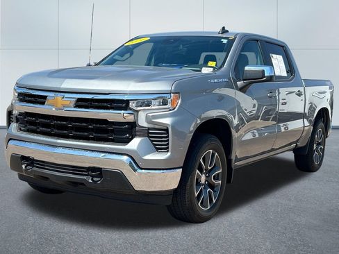 Used 2024 Chevrolet Silverado 1500 LT AWD/4WD image 1