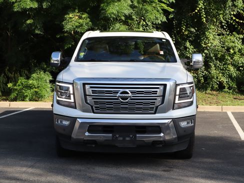 Used 2023 Nissan Titan Platinum Reserve w/ Moonroof Package AWD/4WD image 3