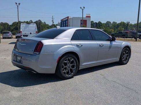 Used 2017 Chrysler 300 S AWD/4WD image 3