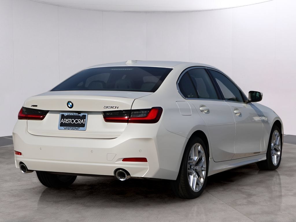 Used 2026 BMW 330i xDrive Sedan w/ Convenience Package AWD/4WD image 7