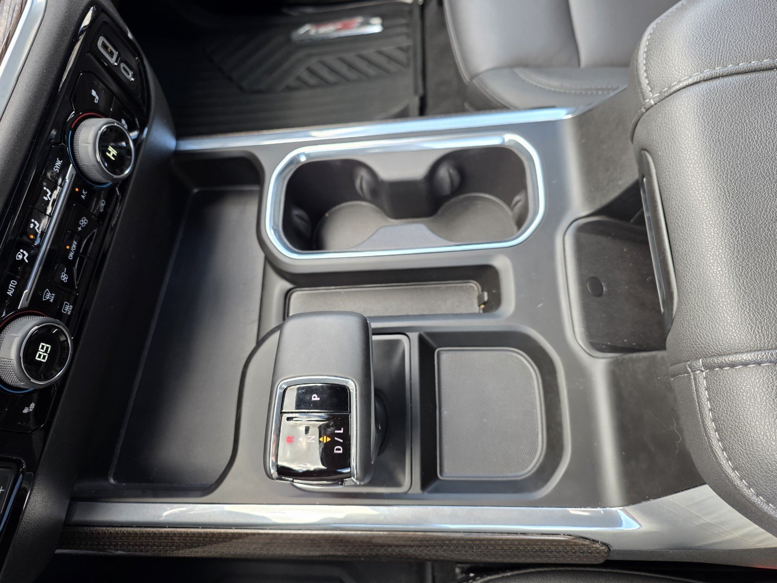 Used 2026 Chevrolet Silverado 1500 RST AWD/4WD image 6