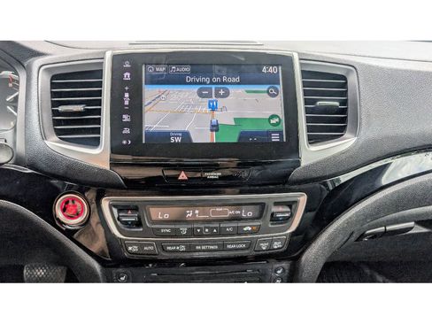 Used 2017 Honda Pilot Elite image 23