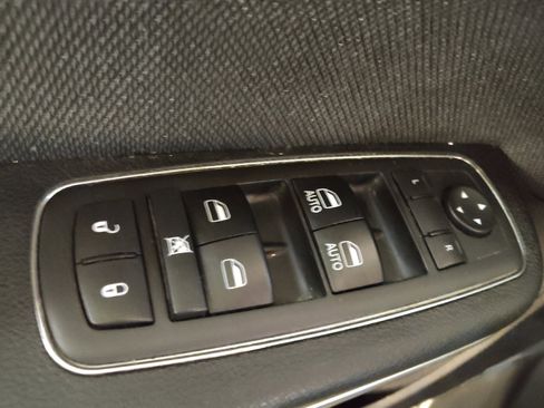 Used 2017 Dodge Charger SE w/ Popular Equipment Group RWD image 27
