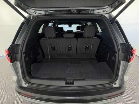 Used 2025 GMC Acadia Elevation image 26