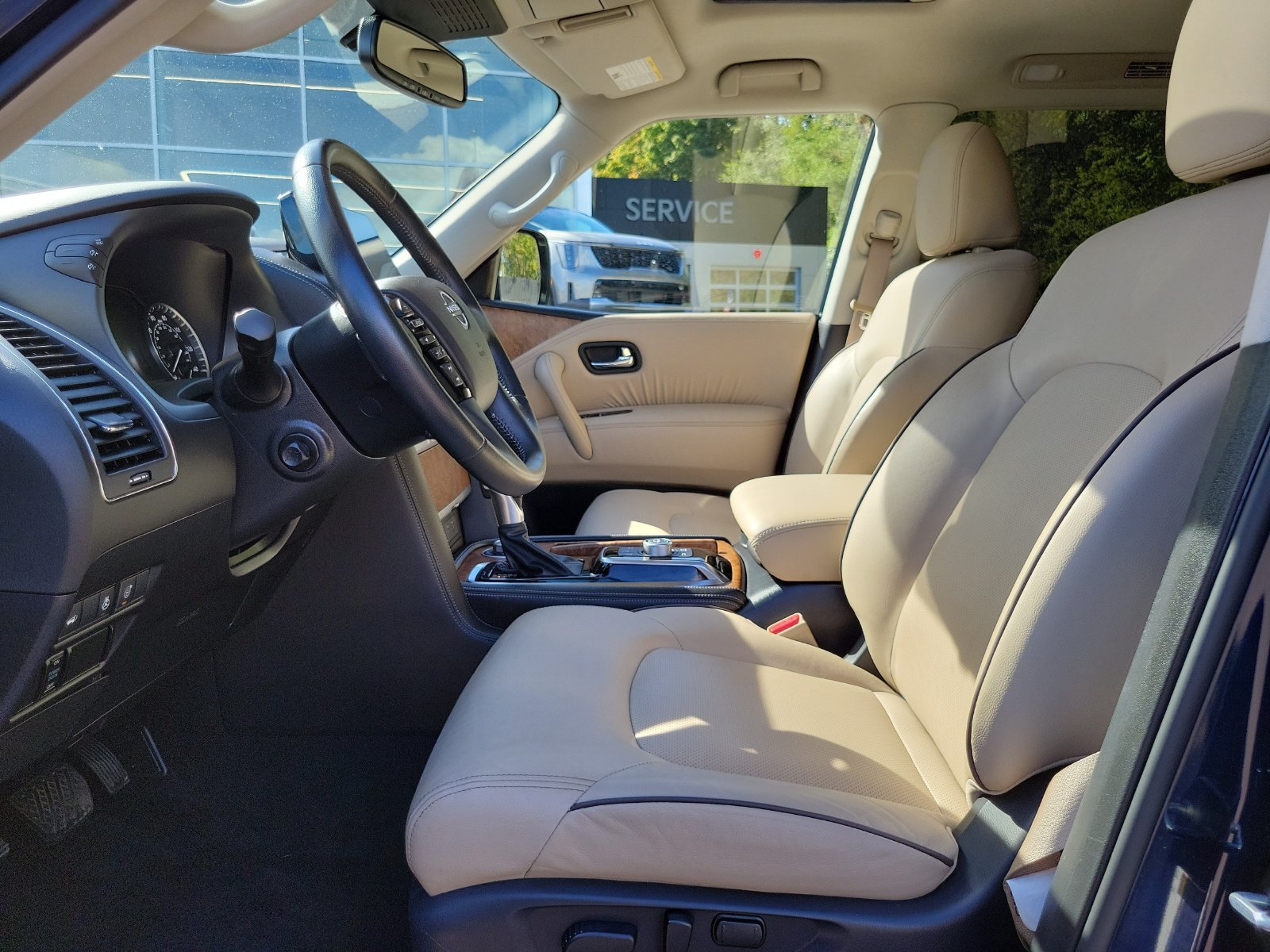 Used 2023 Nissan Armada SL w/ Captain's Chairs Package AWD/4WD image 9
