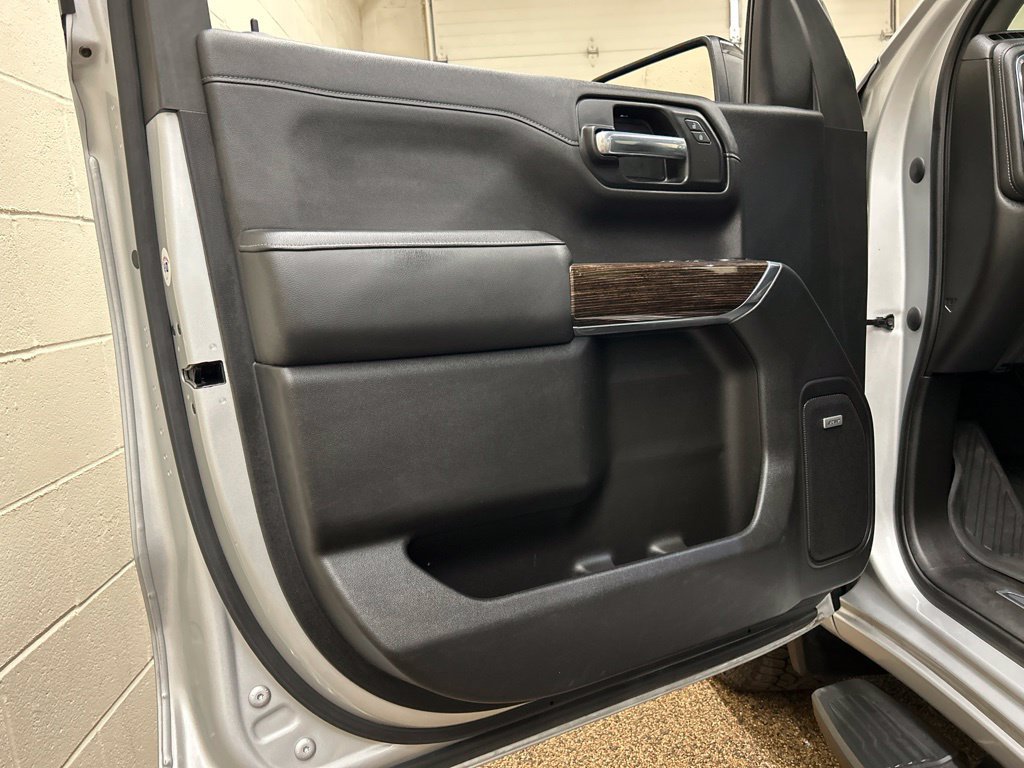 Used 2020 GMC Sierra 1500 Elevation w/ Elevation Value Package AWD/4WD image 15