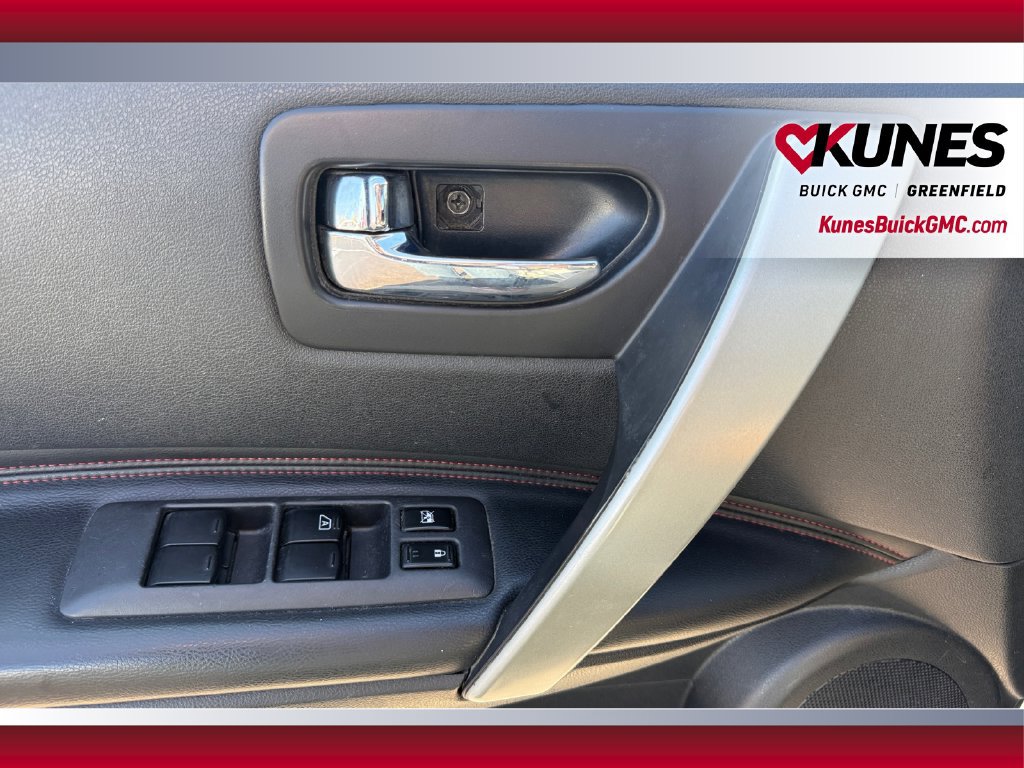 Used 2013 Nissan Rogue SL AWD/4WD image 21