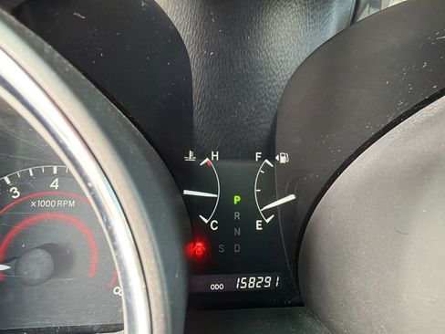 Used 2010 Toyota Highlander 4WD image 19