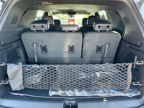 New 2026 Chevrolet Traverse LT image 9