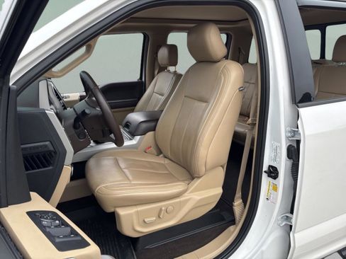 Used 2018 Ford F150 Lariat w/ Equipment Group 502A Luxury image 32