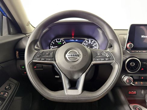 Used 2023 Nissan Sentra SV FWD image 9