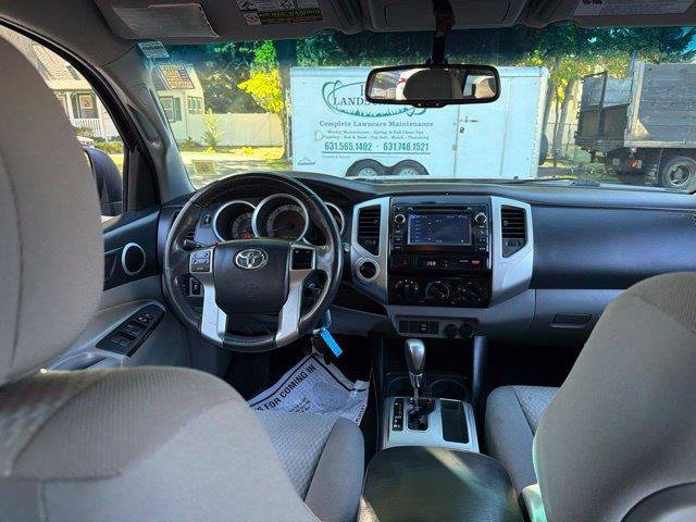 Used 2013 Toyota Tacoma 4x4 Double Cab w/ SR5 Pkg image 18