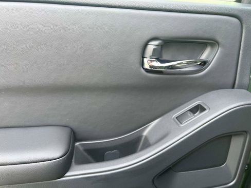 New 2026 Nissan Frontier SV image 12