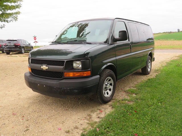 Used 2012 Chevrolet Express 1500 LS RWD image 3