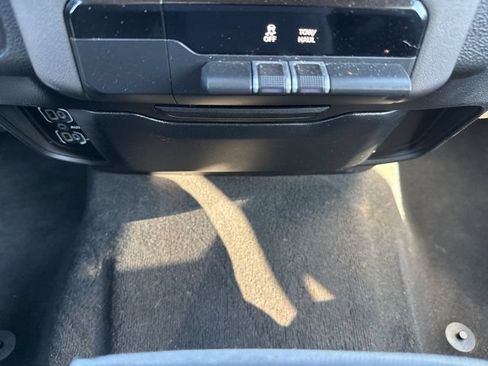 Used 2020 RAM 1500 Big Horn AWD/4WD image 25