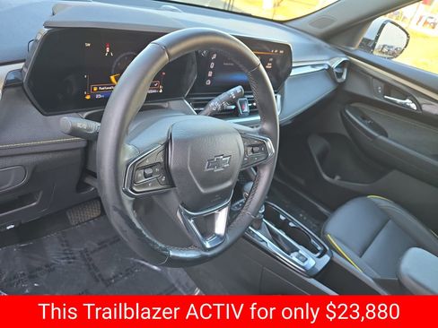 Used 2024 Chevrolet TrailBlazer ACTIV w/ Driver Confidence Package image 21