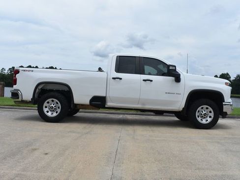 Used 2024 Chevrolet Silverado 2500 W/T w/ WT/CX Safety Package image 3