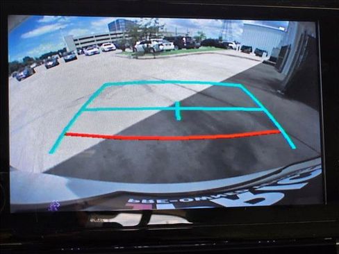 Used 2022 Toyota Sienna XLE FWD image 16