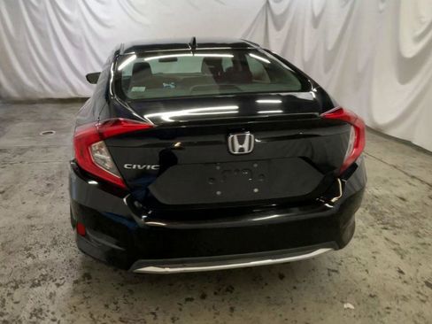 Used 2019 Honda Civic EX image 7