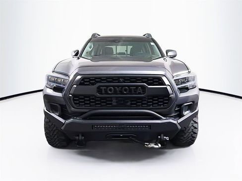 Used 2022 Toyota Tacoma SR image 2