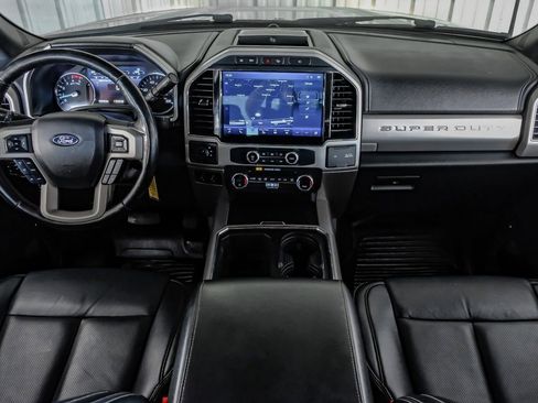 Used 2022 Ford F350 Lariat image 13