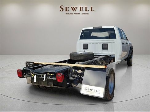 New 2024 RAM 5500 Tradesman image 4