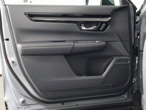 Used 2025 Honda CR-V EX-L image 12