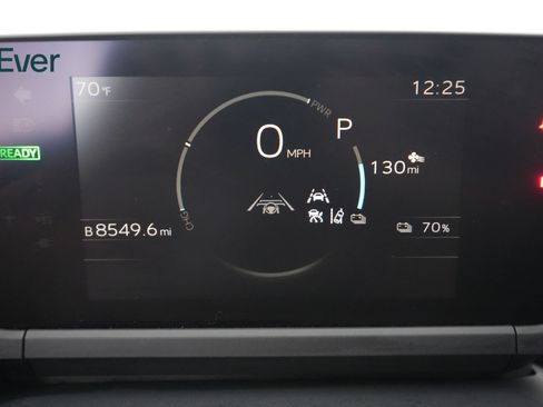Used 2023 Toyota bZ4X AWD w/ Weather Package image 7