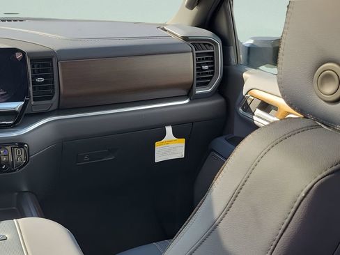 New 2026 Chevrolet Silverado 2500 High Country w/ High Country Premium Package AWD/4WD image 26