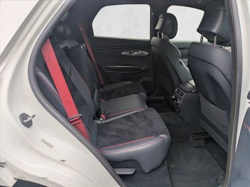 Used 2022 Genesis GV70 3.5T Sport w/ Sport Prestige Package image 21