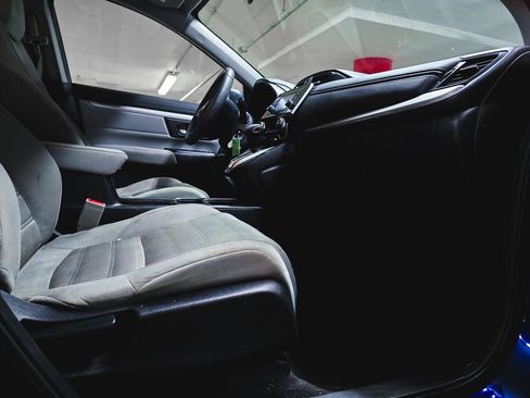 Used 2018 Honda CR-V LX image 34
