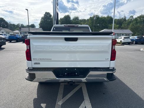Used 2023 Chevrolet Silverado 1500 LT AWD/4WD image 4