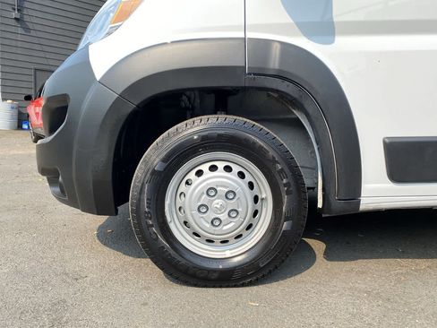 Used 2026 RAM ProMaster 2500 w/ Convenience Group FWD image 12