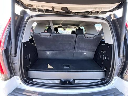 Used 2020 Cadillac Escalade Luxury AWD/4WD image 7