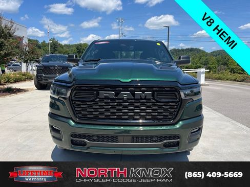New 2026 RAM 1500 Express AWD/4WD image 31